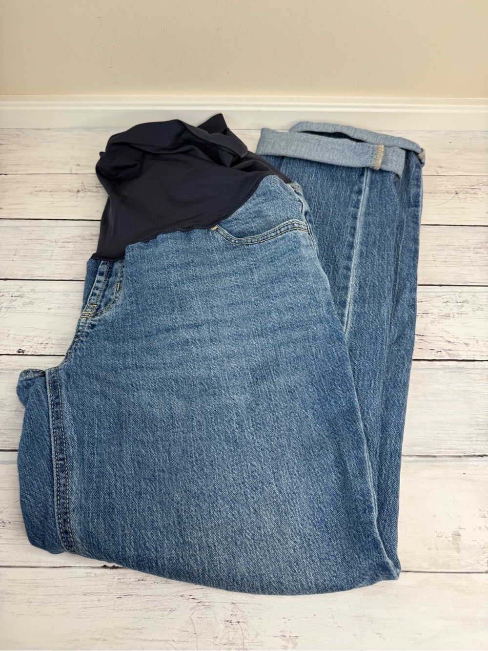 Maternity Old Navy Light Blue Women's Boyfriend Jeans
